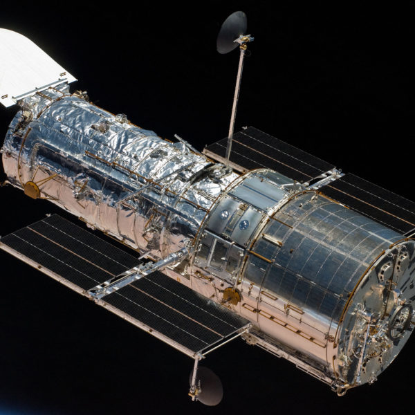 James Webb vs. Hubble